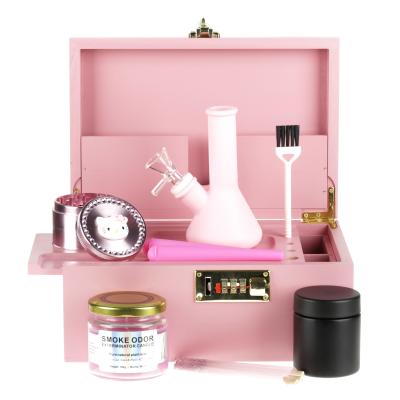 The set of smoking accessories 